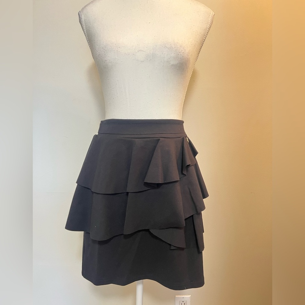 ⭐ Rinascimento Made in Italy Tiered Ruffle Mini Skirt Black European Chic Size S